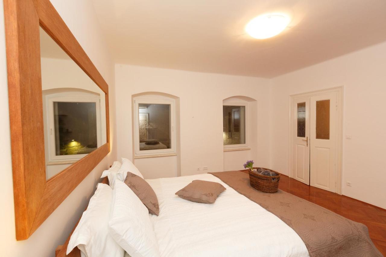 Apartment Piazza Dei Signori Penthouse *
