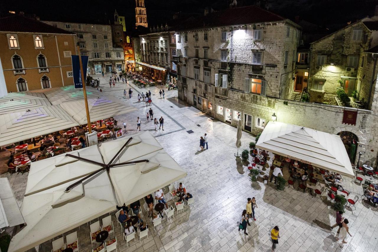 Piazza Dei Signori Penthouse Apartment