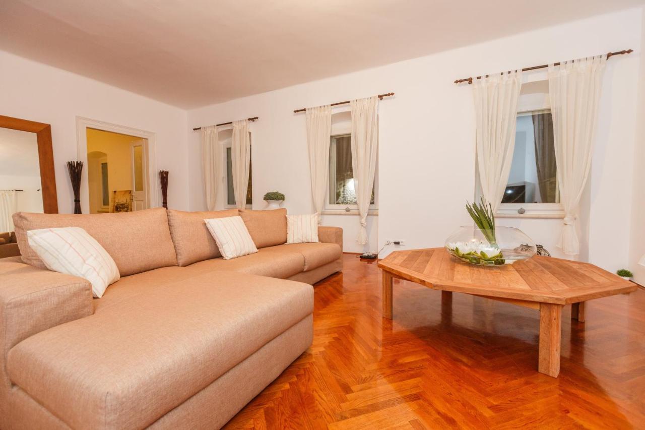 Piazza Dei Signori Penthouse * Split