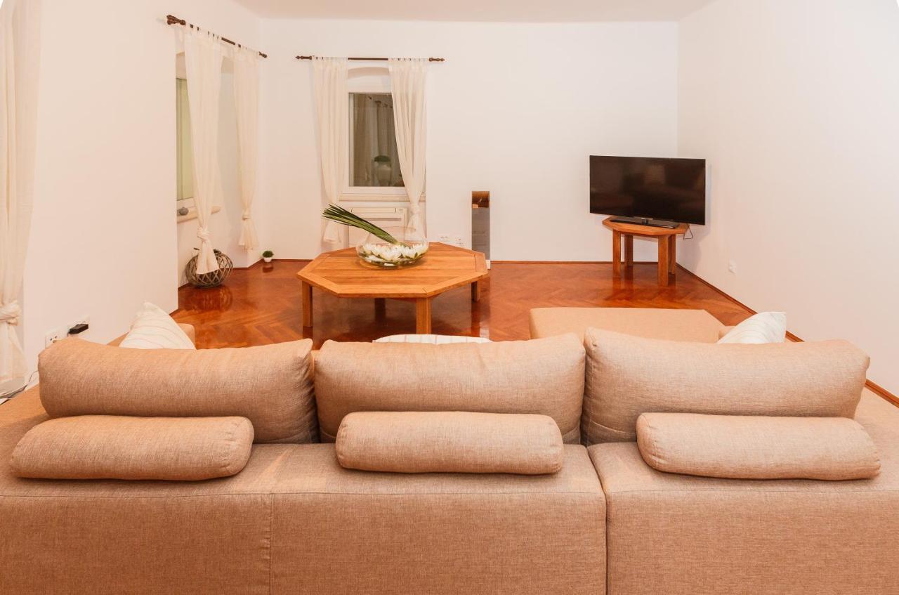 Apartment Piazza Dei Signori Penthouse *