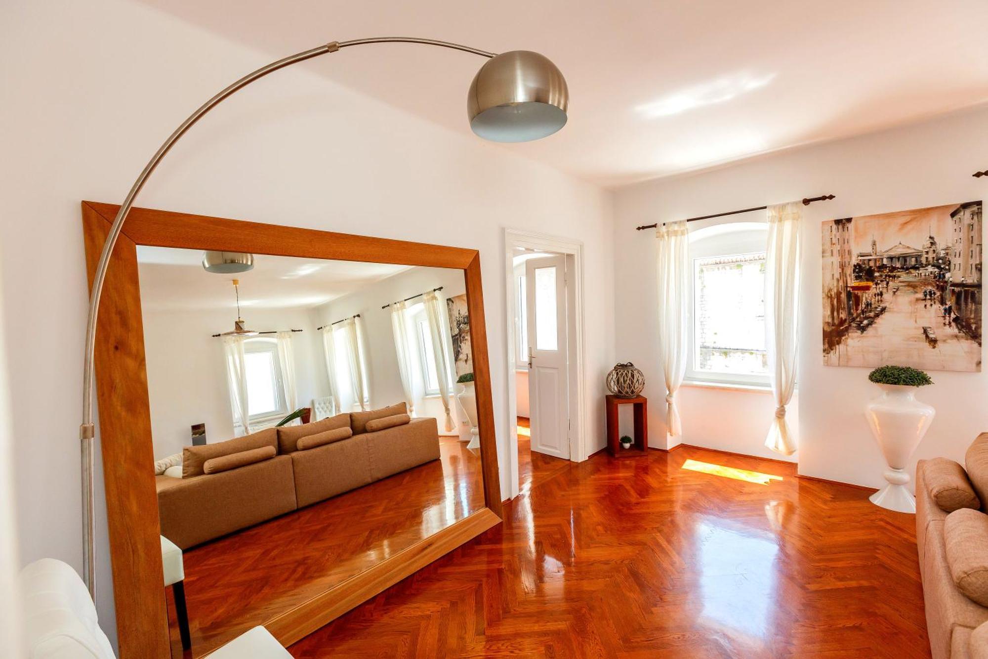 Apartment Piazza Dei Signori Penthouse *
